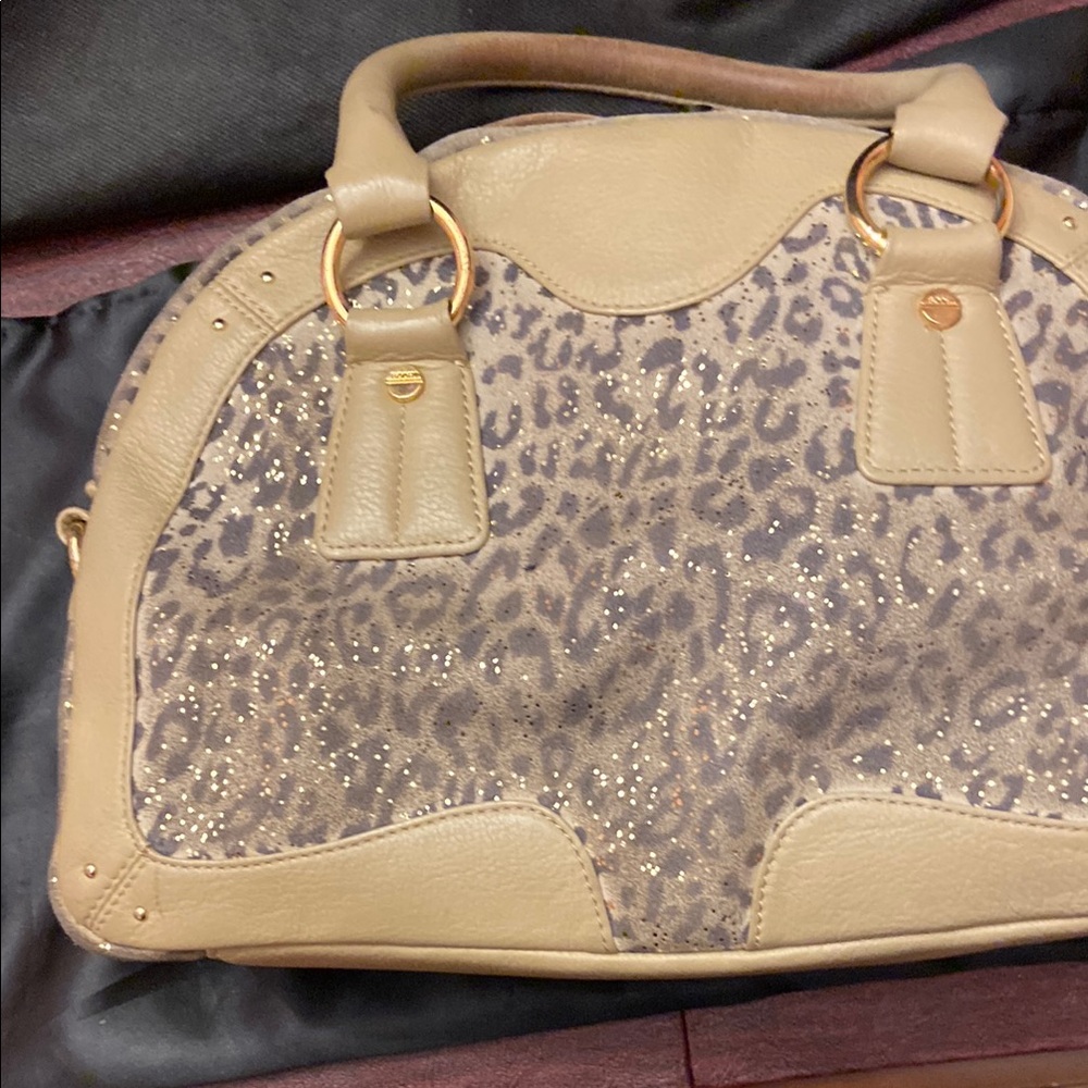 Bodhi Tan and Gold Women's Bag with dust bag - Picture 5 of 11